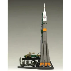 GOOD SMILE COMPANY Soyuz Rocket & Transport Train 1/150 Scale Plastic Model (Re-run) -Kotobukiye Shop e2d45f4bf4cb465489d6395707cd0e13.jpg